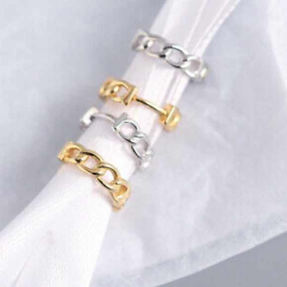 NWT 18K GOLD PLATED HOOP EARRINGS - Picture 4 of 5